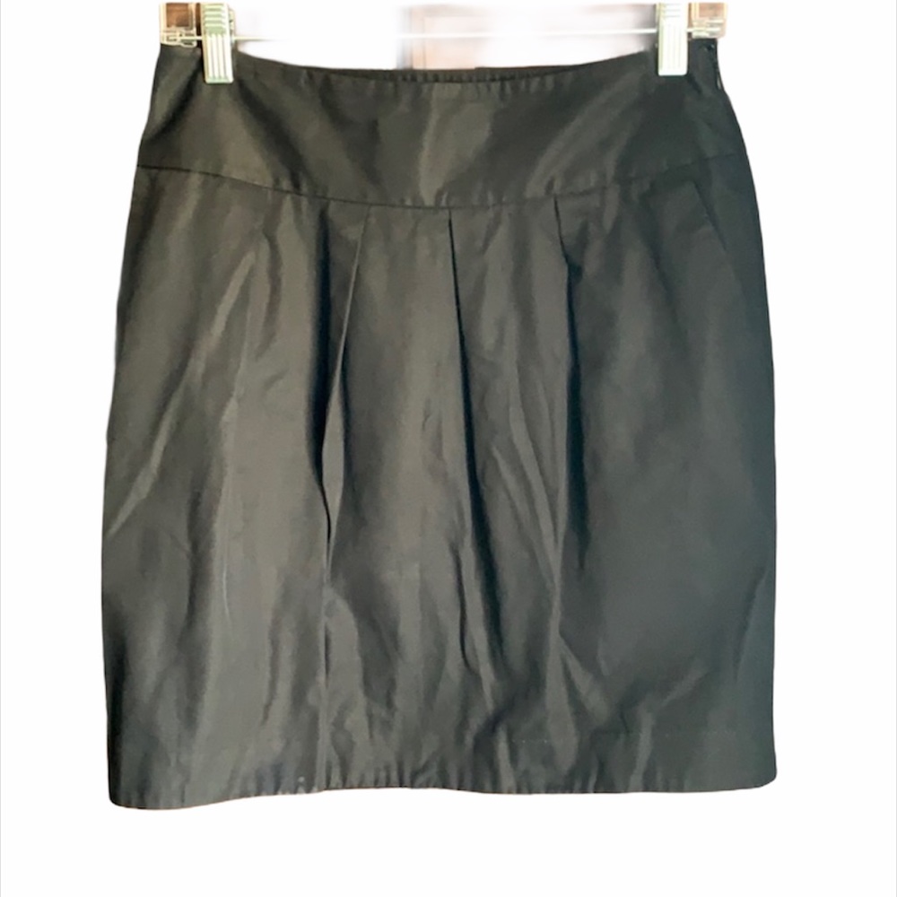 🌟3/$15🌟 LOFT black skirt